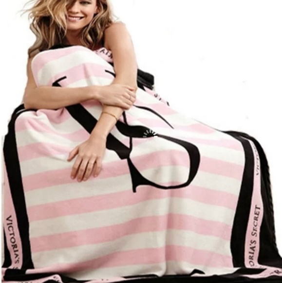 Last 1!🎁🆕️VS Pink Soft Fleece Blanket 51'x59' - Picture 5 of 5